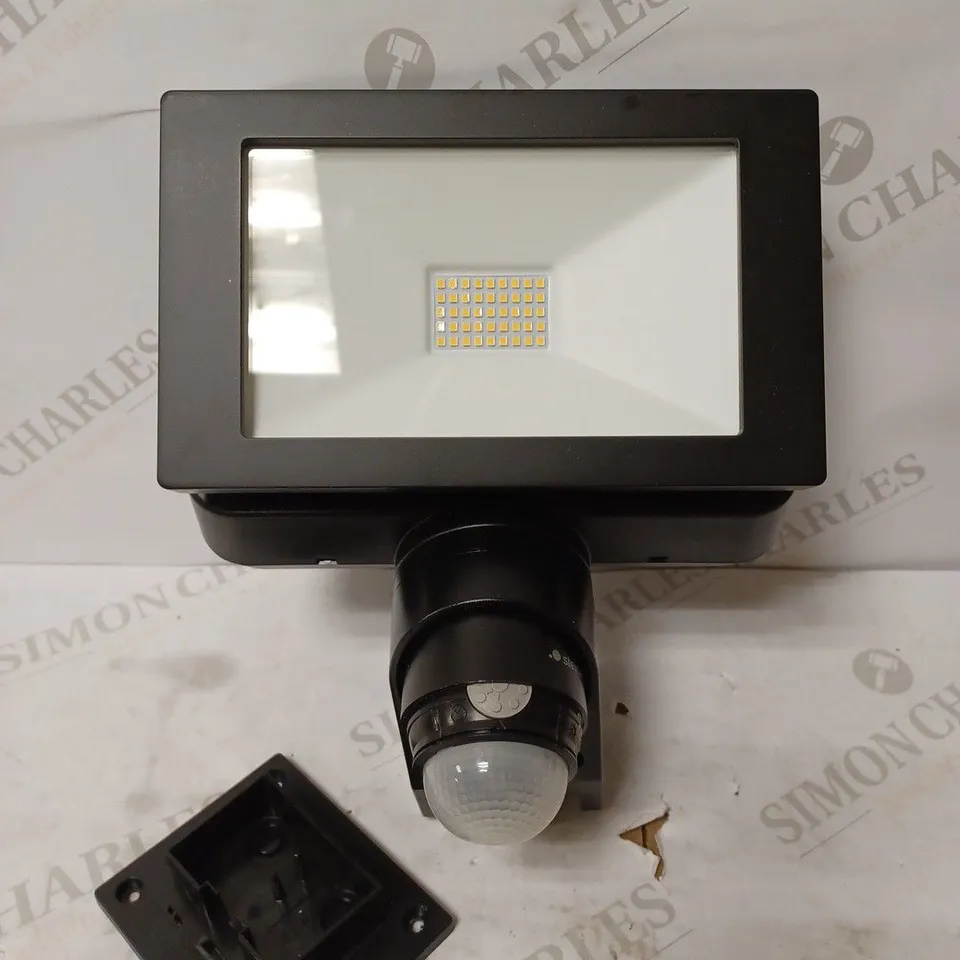 STEINEL LS 300 S SPOTLIGHT, BLACK, 29.5 W LED FLOODLIGHT