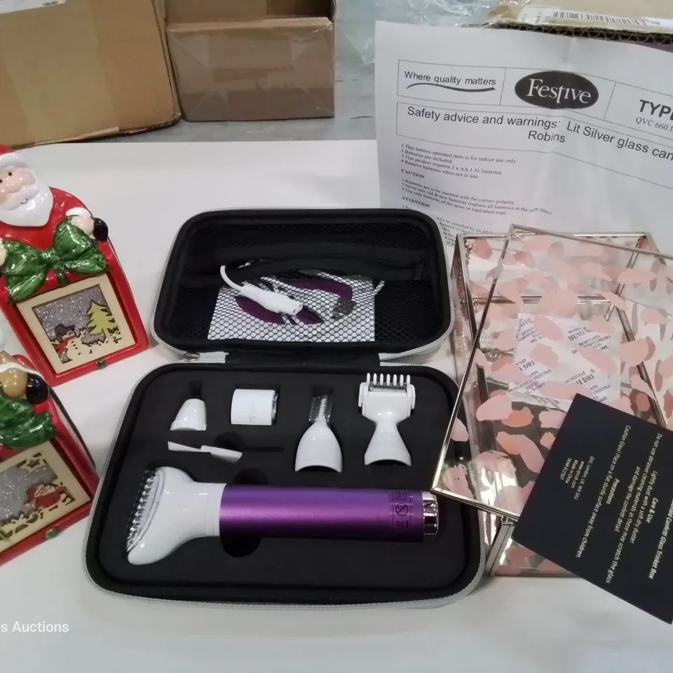 LOT OF 4 ASSORTED HOUSEHOLD ITEMS TO INCLUDE GLASS CANDLE ROBINS, TRINKET BOX AND HAIR TRIMMER