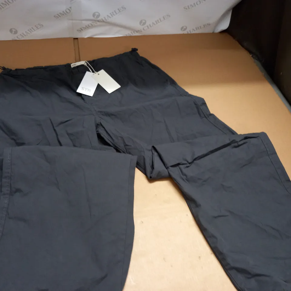 STR GREY TROUSERS - XL