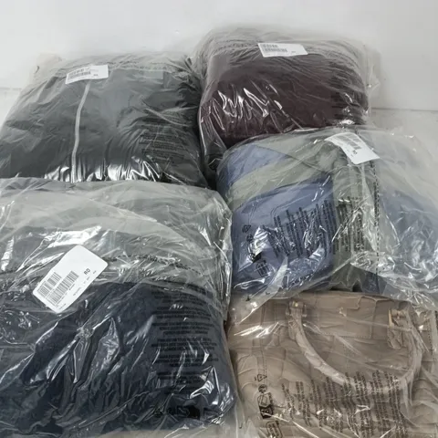 APPROXIMATELY 14 ASSORTED CLOTHING ITEMS IN VARIOUS SIZES, COLOURS & STYLES TO INCLUDE BRANDS SUCH AS COZEE HOME, ASHWOOD LEATHER, RUTH LANGSFORD, ETC - COLLECTION ONLY