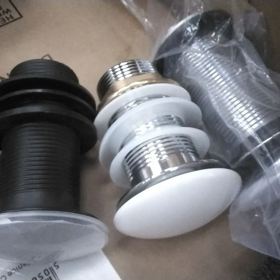 SET OF 6 SLOTTED AND UNSLOTTED BASIN WASTE PLUGS