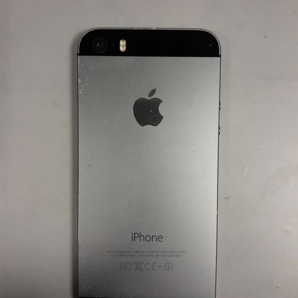 APPLE IPHONE 5S SMARTPHONE 