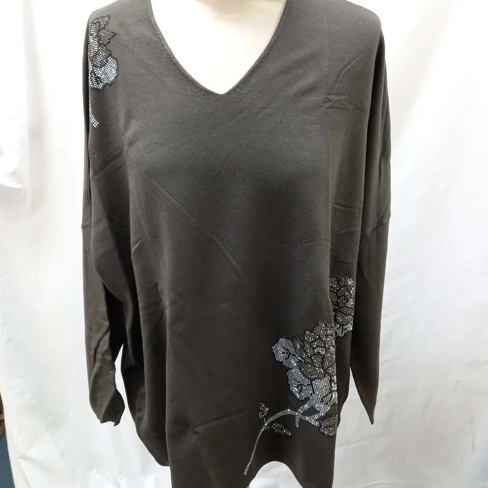 FRANK USHER V-NECK JUMPER - L/XL