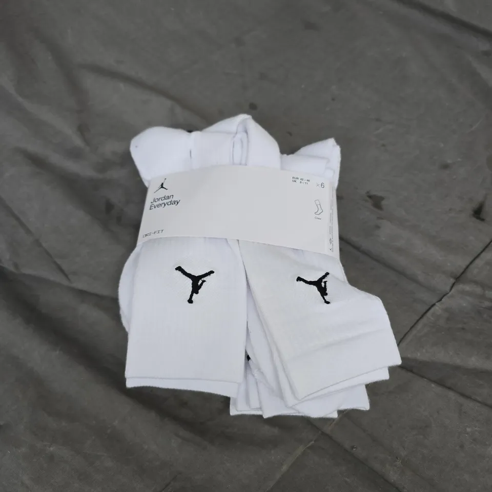 AIR JORDAN CREW SOCKS - X6 - SIZE 8/11