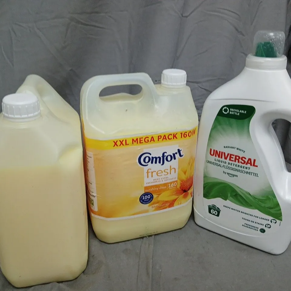 APPROXIMATELY 3 ASSORTED HOUSEHOLD LIQUID PRODUCTS TO INCLUDE UNIVERSAL LIQUID DETERGENT, COMFORT FRESH - COLLECTION ONLY