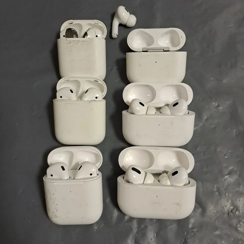 LOT OF 5 ASSORTED WIRELESS EARBUDS IN WHITE