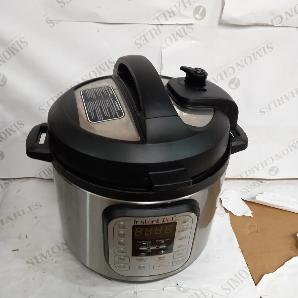 INSTANT POT DUO SMART PRESSURE COOKER