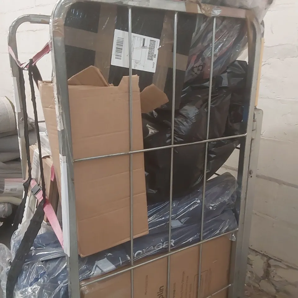 CAGE CONTAINING A LARGE QUANTITY OF ASSORTED ITEMS INCLUDING: ANTI-SLIP SHELF LINER, CUBE STORAGE INSERTS, DOUBLE BASKET AIRFRYER ECT // CAGE NOT INCLUDED