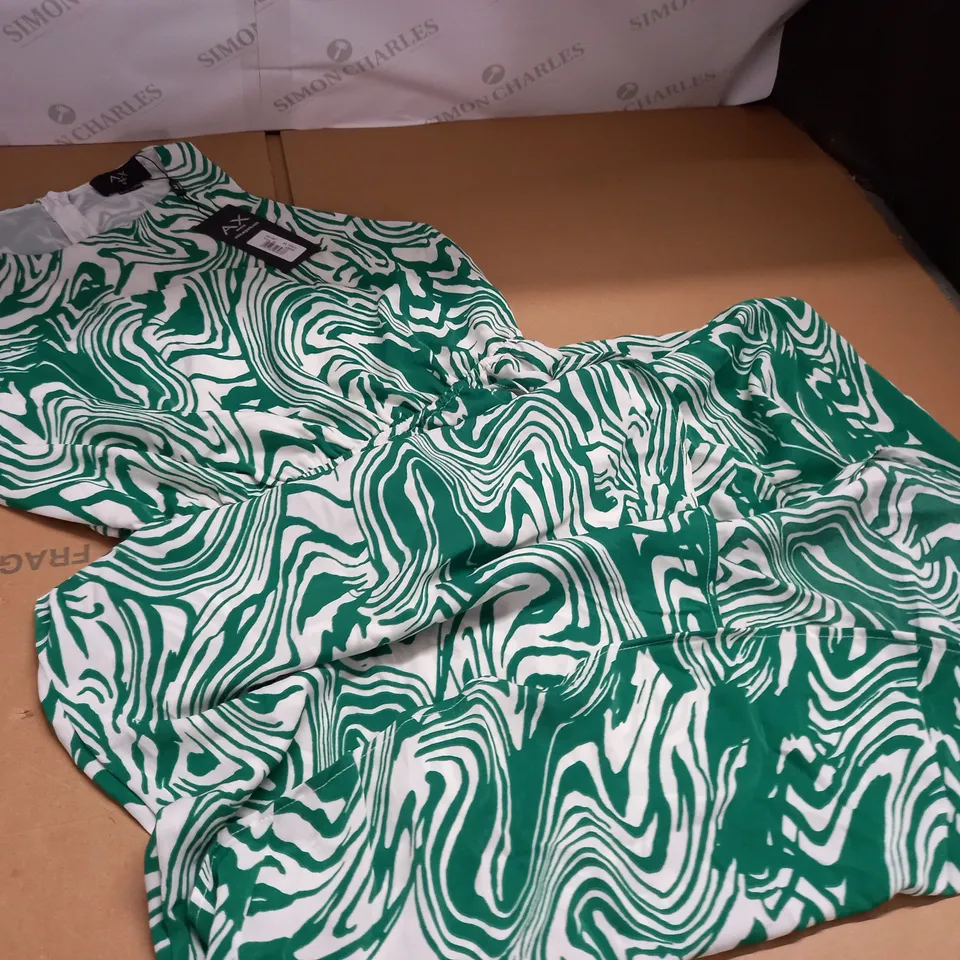 AX PARIS GREEN/WHITE DRESS - 16