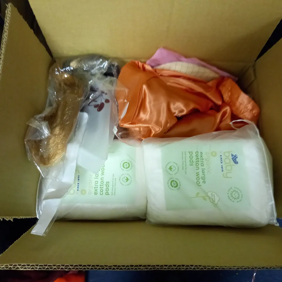 BOX OF ASSORTED COSMETIC PRODUCTS, TO INCLUDE COTTON WOOL PADS, NON ADHERENT DRESSING, ETC