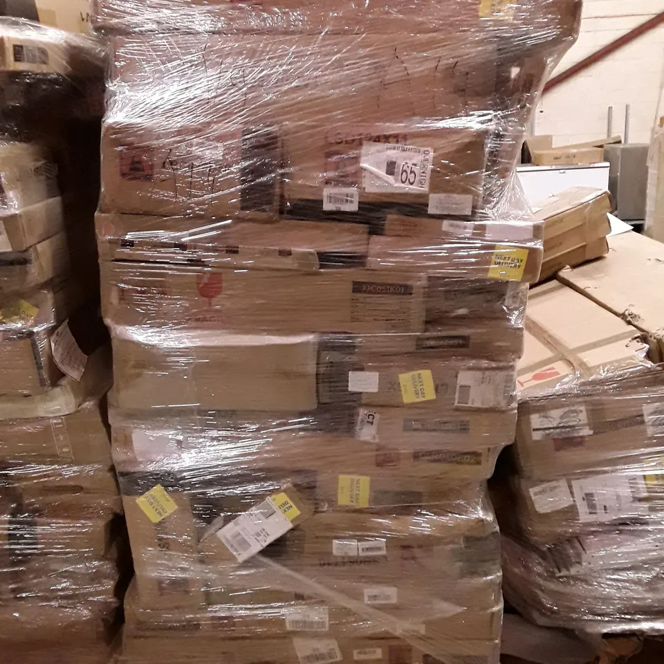 PALLET CONTAINING ASSORTED PRODUCTS INCLUDING LAUNDRY HAMPER, CAT TREE, BLANKET SHELF & AREA RUG