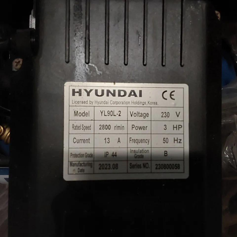 BOXED HYUNDAI YL90L-2 230V ELECTRIC AIR COMPRESSOR 