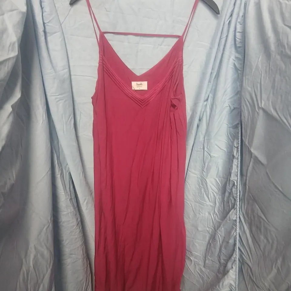 HUSH WOMEN’S MAGENTA SLEEVELESS DRESS – UK 16 (EU 46) V-NECK WITH PLEATED NECK DETAIL