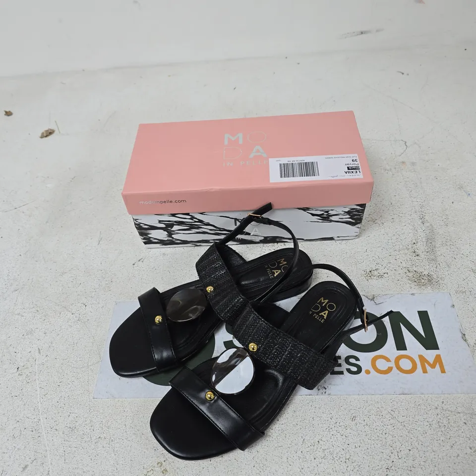UK 6 MODA IN PELLE LEXIA BLACK PORVAIR FLAT SANDALS – PAIR (EU 39)