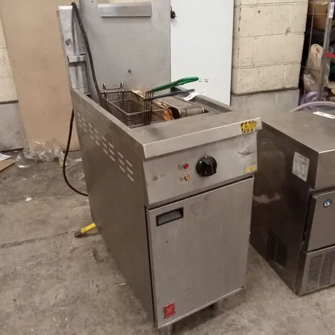 FALCON G401F NAT GAS FRYER