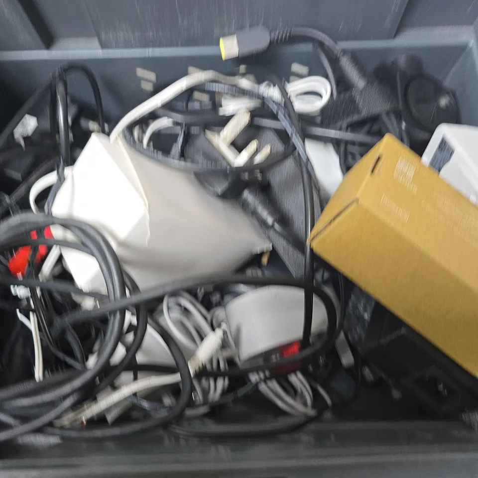 APPROXIMATELY 15 ASSORTED HOUSEHOLD PRODUCTS TO INCLUDE BT BOX, REMOTE CONTROLS AND CABLES