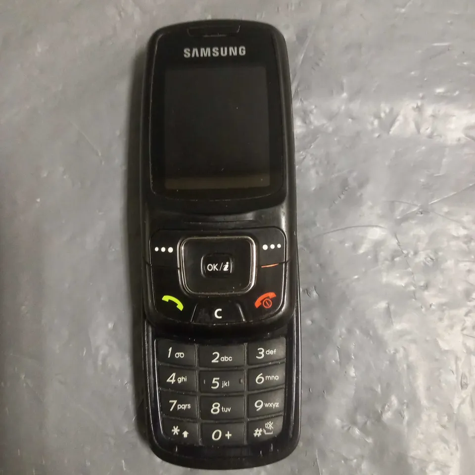 SAMSUNG C300 SLIDE MOBILE PHONE BLACK