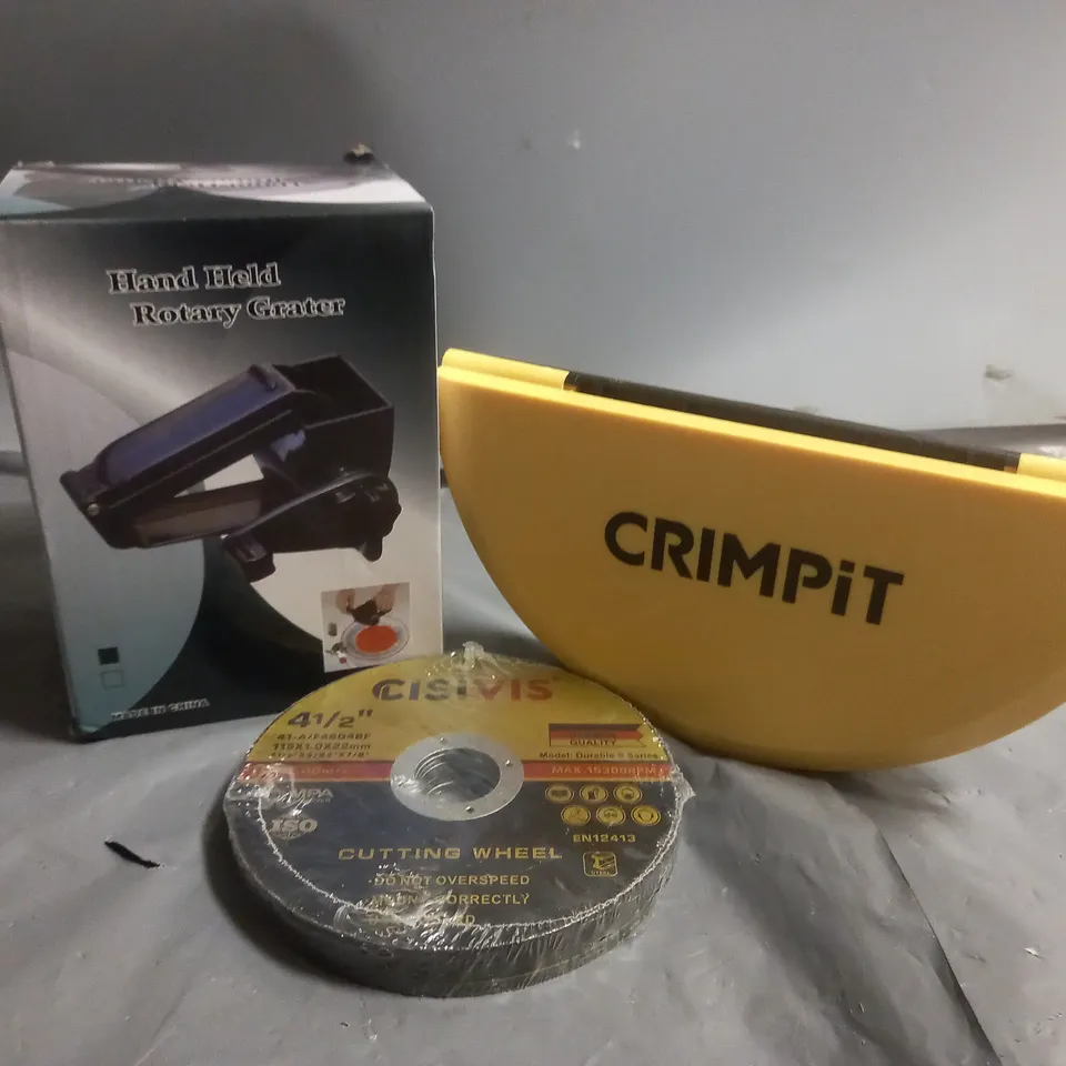 APPROXIMATELY 10 ASSORTED HOUSEHOLD ITEMS TO INCLUDE CRIMPIT, HAND HELD ROTARY GRATER, CISVIS CUTTING WHEEL, ETC