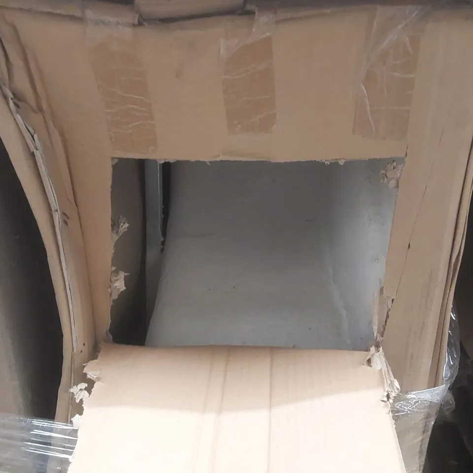 PALLET CONTAINING ASSORTED BATHROOM FURNITURE PARTS