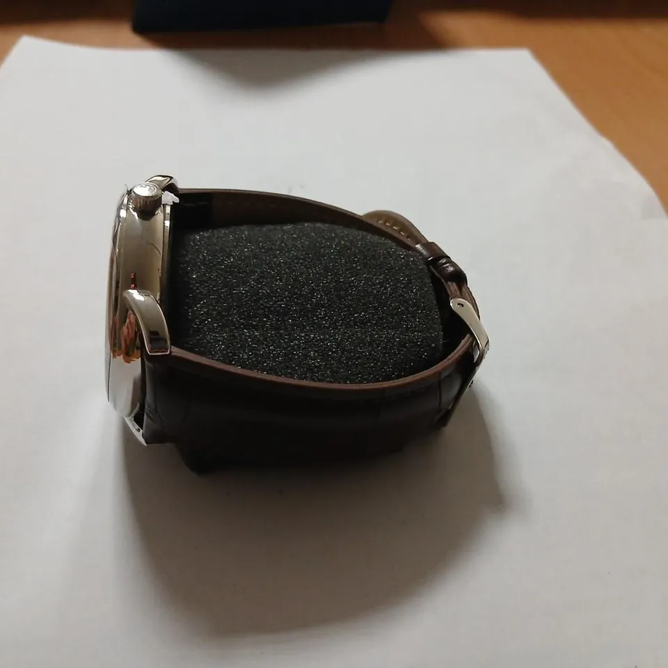 TALIS CO WRISTWATCH WITH GREEN DIAL, SILVER CASE & BROWN LEATHER STRAP 