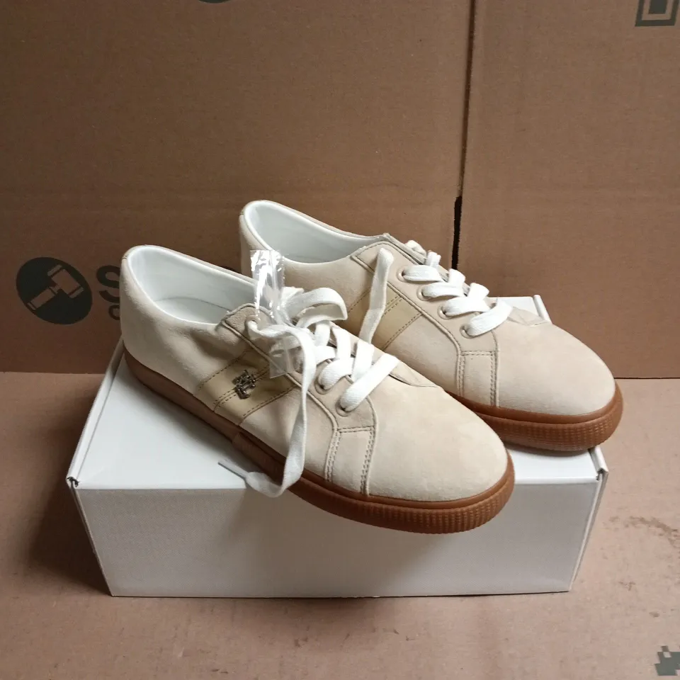 BOXED PAIR OF LAUREN RALPH LAUREN JANSON II TRAINERS - 5