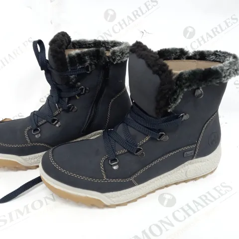 BOXED PAIR OF RIEKER WARM HIKING BOOTS IN DARK BLUE - 6.5