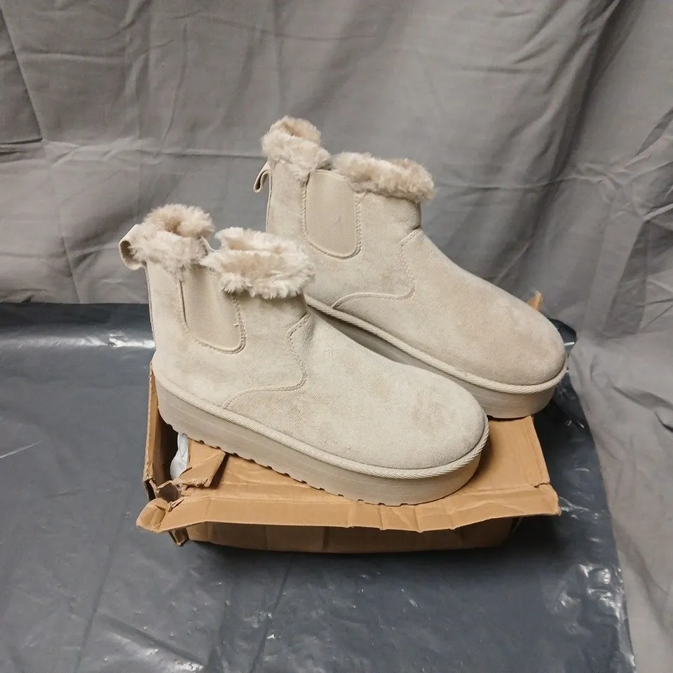 BEIGE SUEDE ANKLE BOOTS WITH FAUX FUR TRIM (WOMEN'S). UK SIZE 4, 4.5