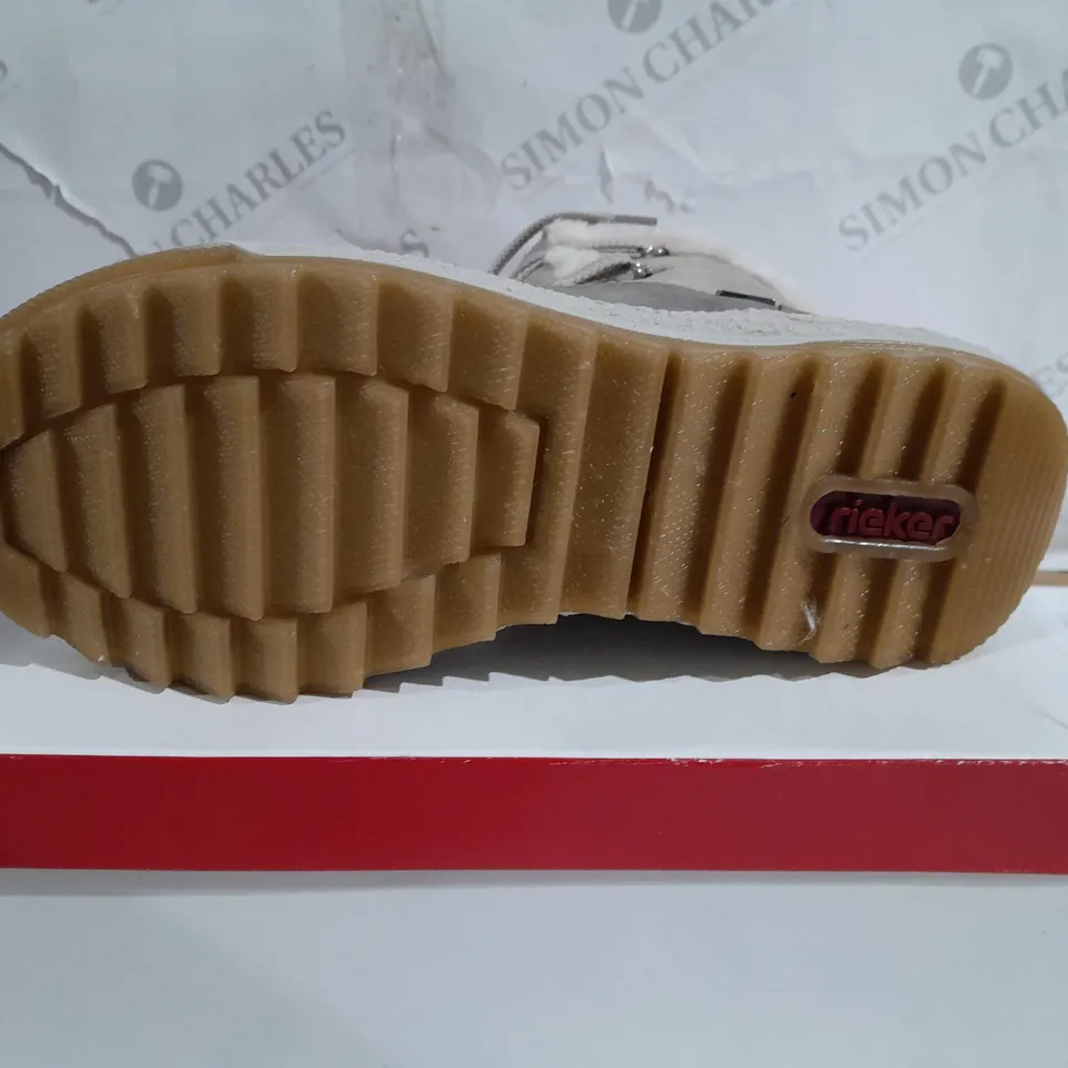 BOXED PAIR OF RIEKER ANTISTRESS WATER RESISTANT WARM HIKING BOOTS, CREAM - SIZE 6.5 