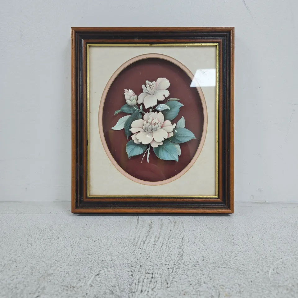 FLORAL 3D DECOUPAGE PICTURE IN WOODEN FRAME