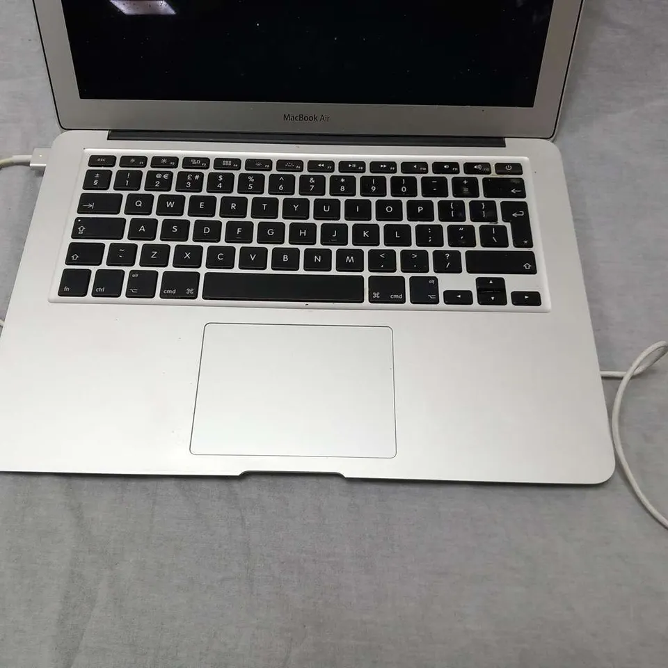 APPLE MACBOOK AIR 7 2,A1466 