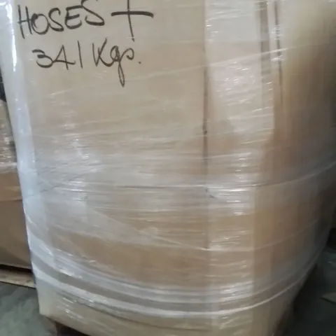 PALLET CONTAINING A LARGE QUANTITY OF HOSES