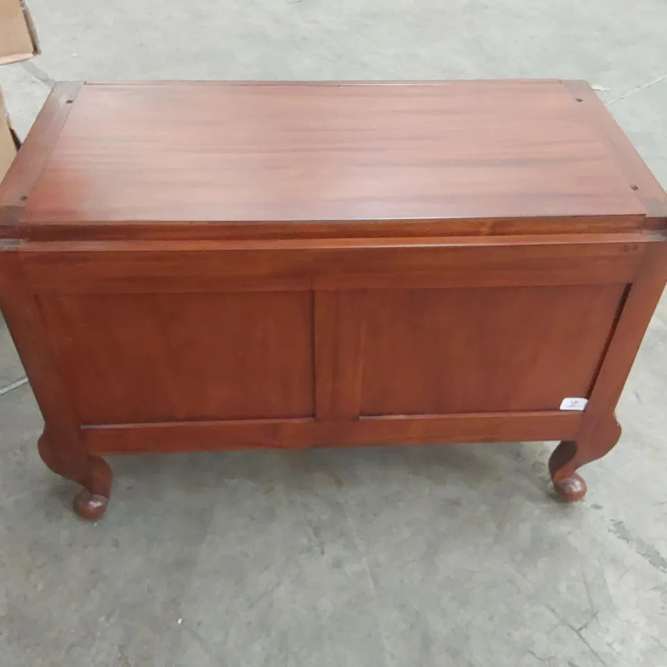 MAHOGANY ANTIQUE FRENCH STYLE DISPLAY CABINET BASE - INCOMPLETE 