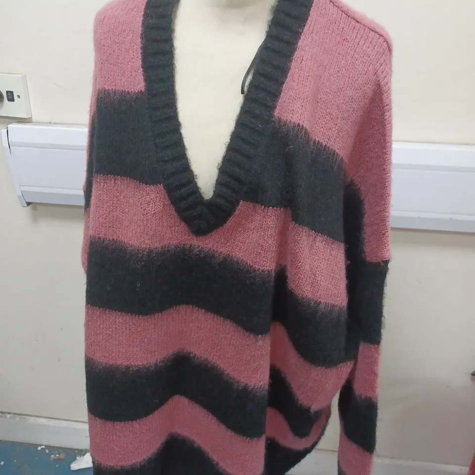 ALL SAINTS PINK/BLACK SWEATER SIZE L