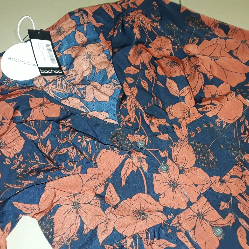 BOOHOO TALL FLORAL PRINT BUTTON THROUGH PLUNGE MAXI DRESS - 12