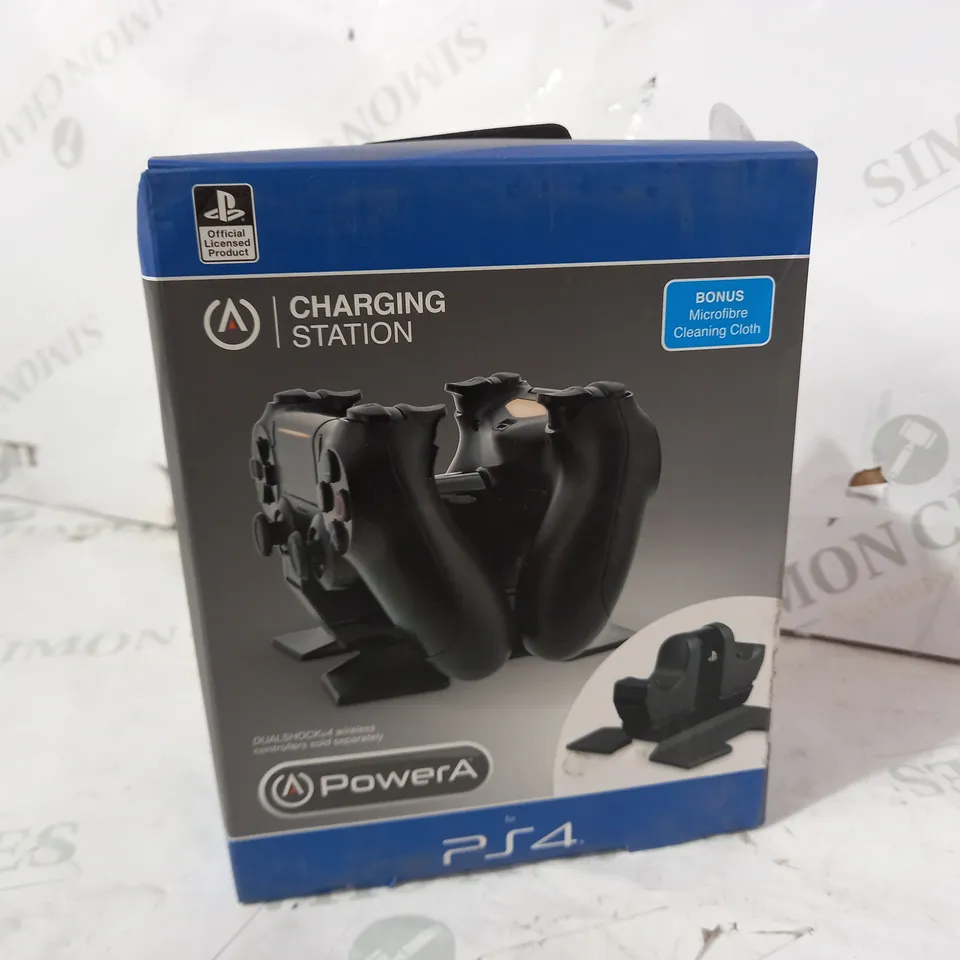 BOXED POWERA CHARGING STATION