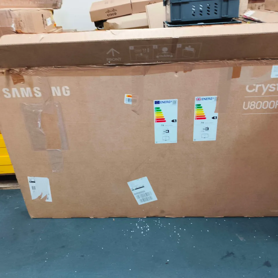 SAMSUNG 55-INCH LED TV - UE55 SERIES SMASHED SCREEN