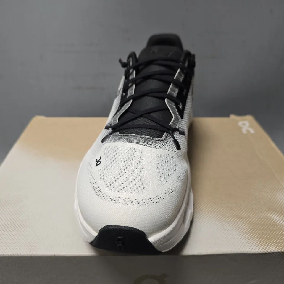 BOXED ON CLOUD ALL DAY TRAINERS IN WHITE & BLACK - UK 6.5 
