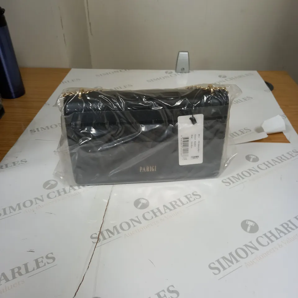BOX OF ASSORTED CLOTHING ITEMS TO INCLUDE SKIRTS, DRESSES, JUMPERS ETC