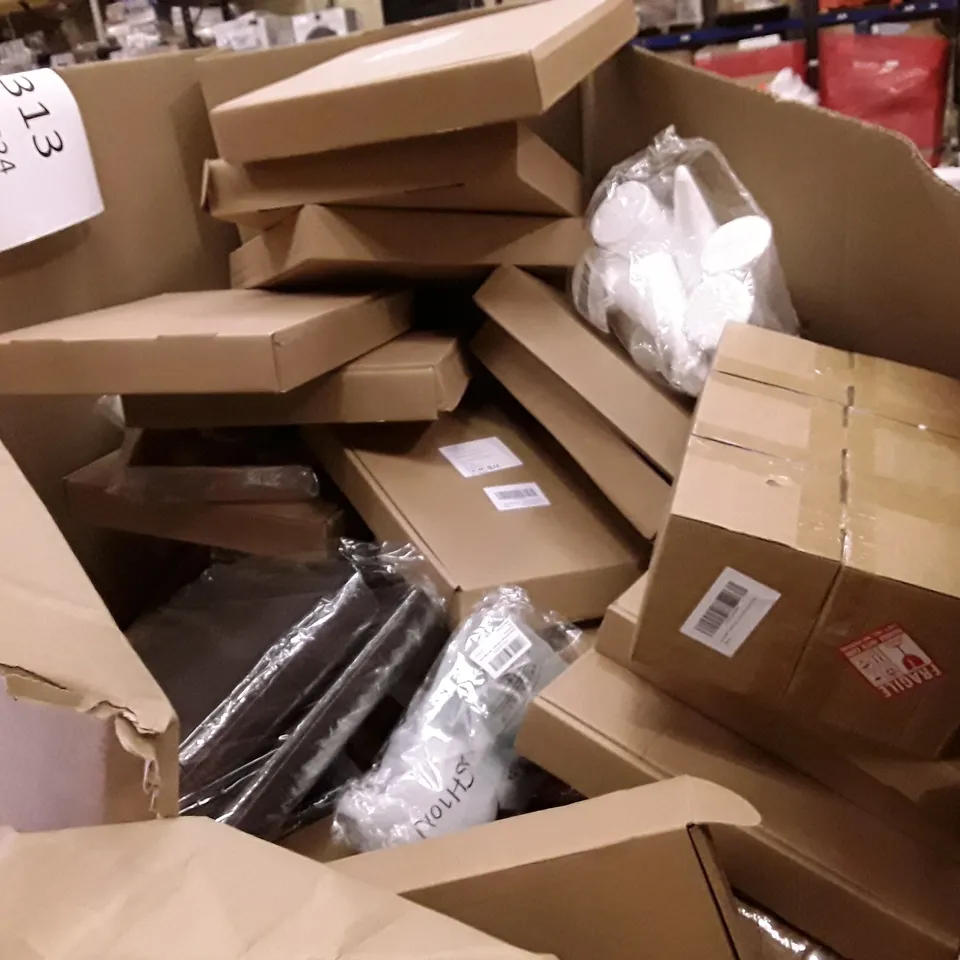 PALLET OF ASSORTED PRODUCTS INCLUDING ROLLING 4-TIER TROLLEY, CHRISTMAS WREATH, CLEAR BAUBLE, COCO LINER, SINGLE HANDLE COFFEE CUP, 15 TRAY ORGANISER