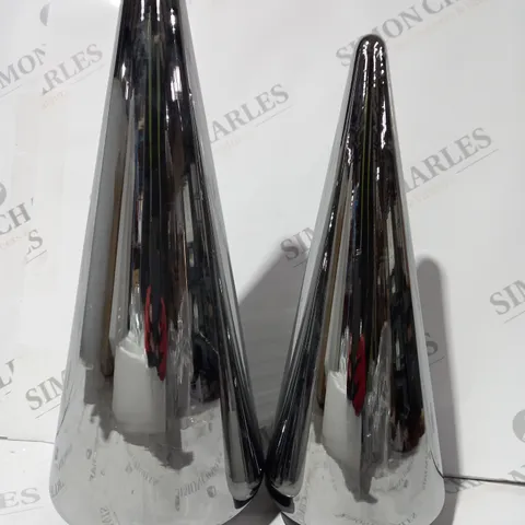 BOXED KELLY HOPPEN SET OF 2 INDOOR/OUTDOOR PRELIT GLASS DECOR - REFLECTIVE CONES