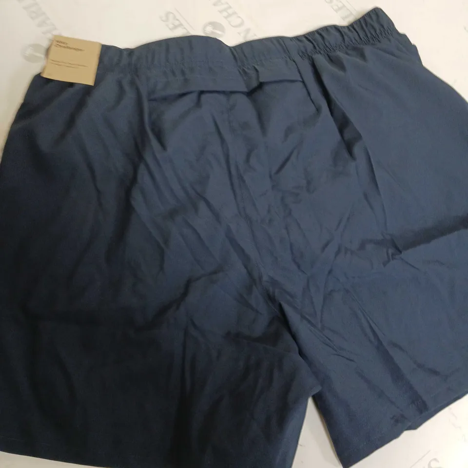 NIKE CHALLENGER NAVY BLUE SHORTS - SIZE MEDIUM