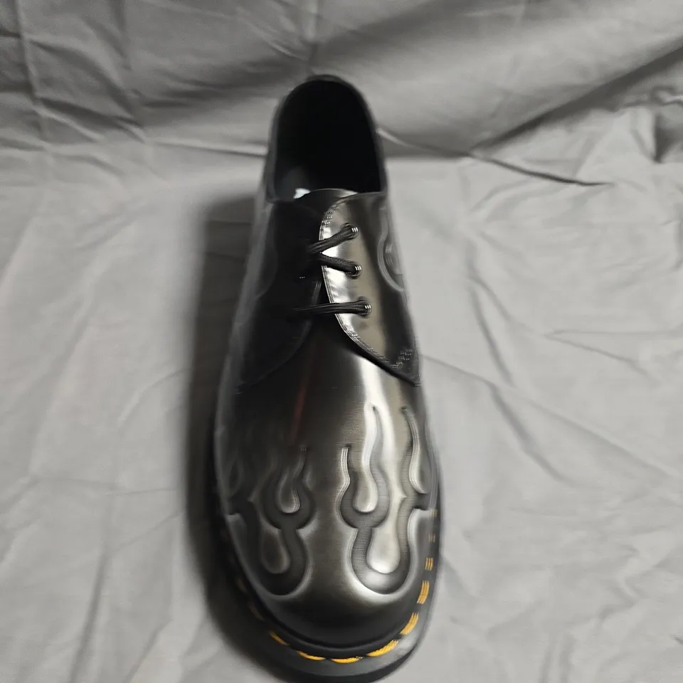UNBOXED PAIR OF DR.MARTENS 1461 INFERNO LACE UP LEATHER SHOES - UK SIZE 12
