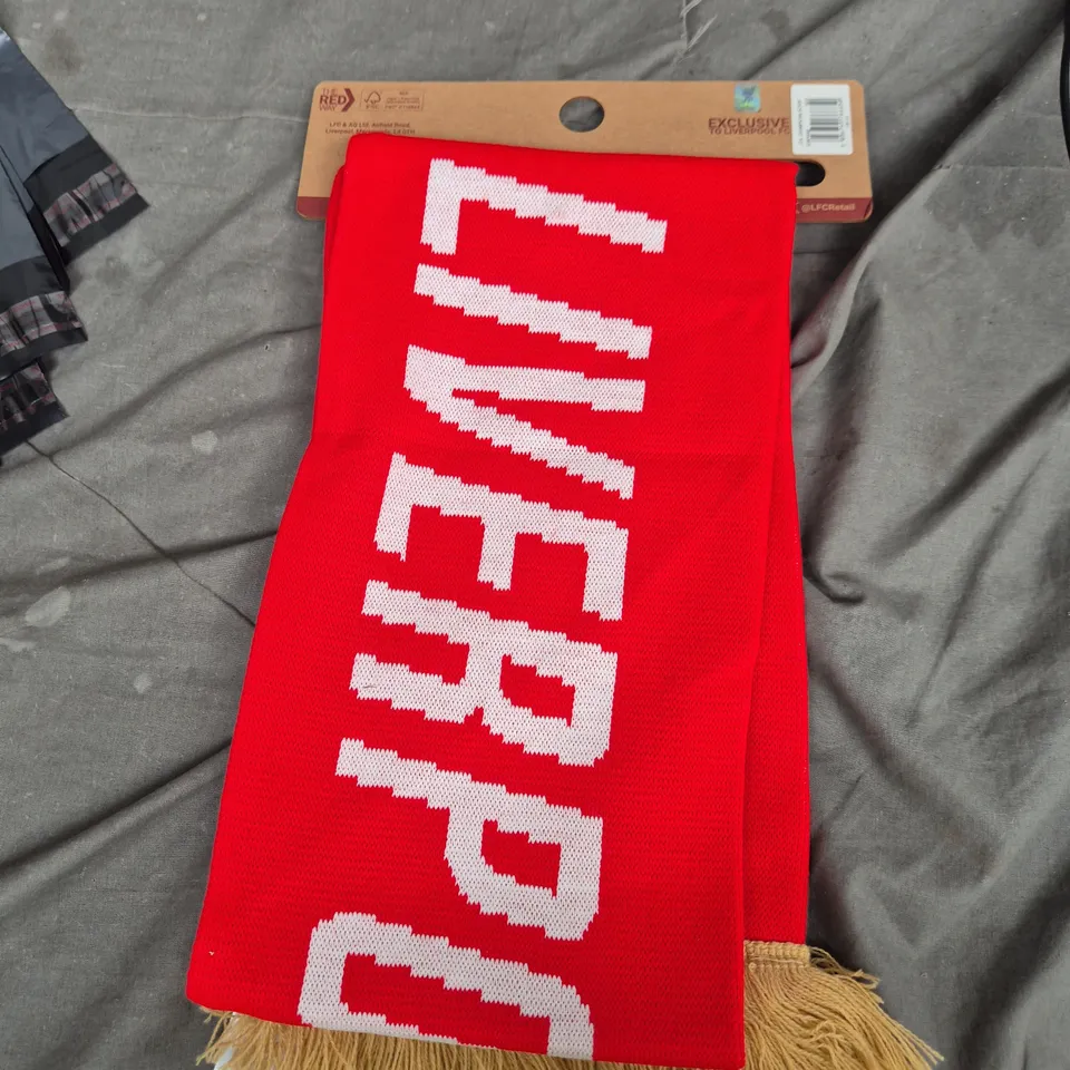 LIVERPOOL FC RED KNIT SCARF WITH WHITE LETTERING AND FRINGE