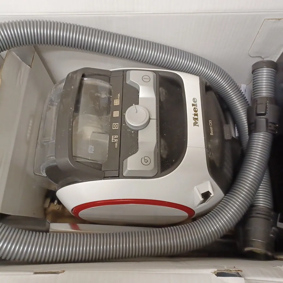 MIELE BOOST CX1 VACUUM CLANER