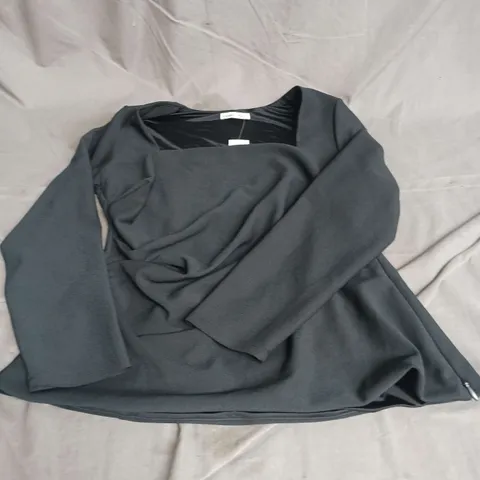 ABERCROMBIE & FITCH SQUARE NECK TOP IN BLACK SIZE XL
