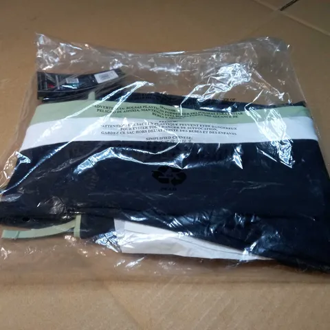PACKAGED NEW BALANCE BLACK/GREEN FITNESS LEGGINGS - SMALL