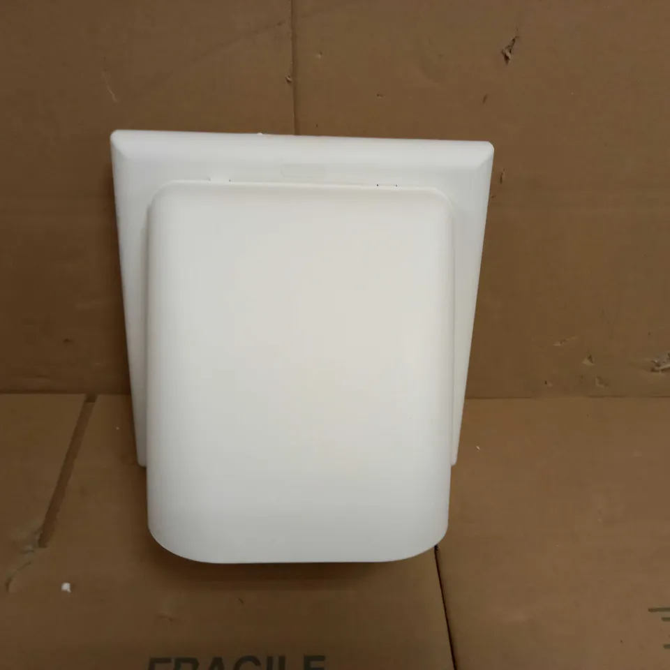 EXTRACTOR AIR VENT AND PIPE - WHITE