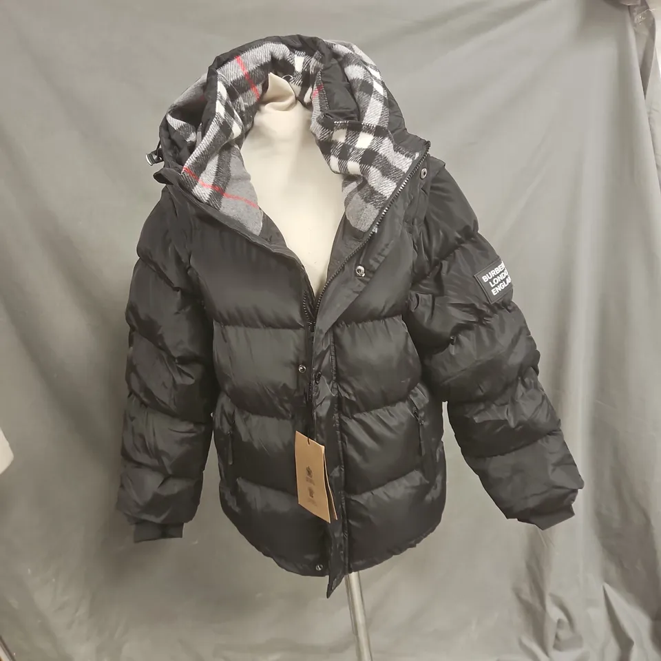 BURBERRY PUFFER JACKET – BLACK WITH BURBERRY CHECK LINING, SIZE M (MEN'S)