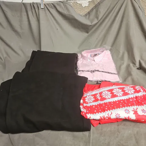 BOX OF APPROXIMATELY 20 ASSORTED CLOTHING ITEMS TO INCLUDE BLACK JOGGERS, CHRISTMAS PYJAMAS, PINK STRIPE SHIRT ETC