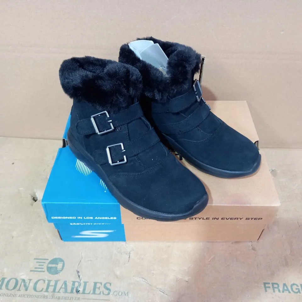 BOXED PAIR OF SKECHERS - SIZE 5